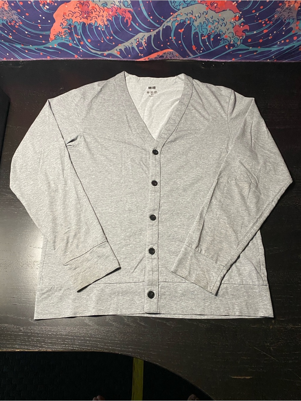 Uniqlo Men’s Light Gray Button V-Neck Cardigan